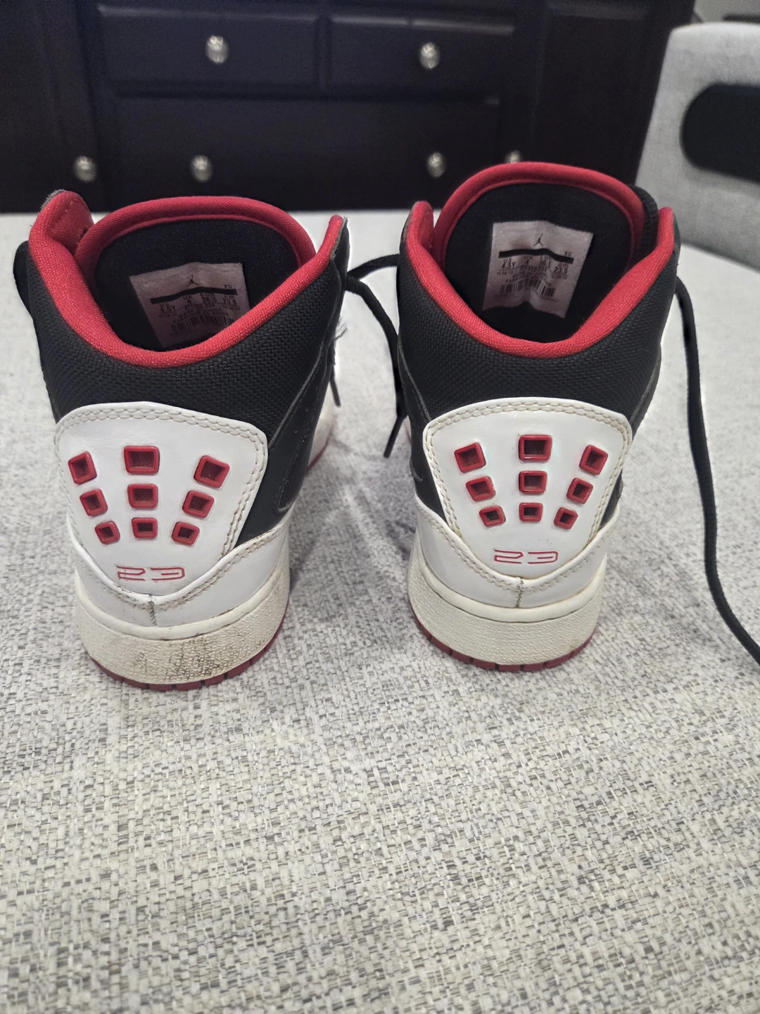 Kids Jordan High Top Sneakers size 4.5y - photo 3