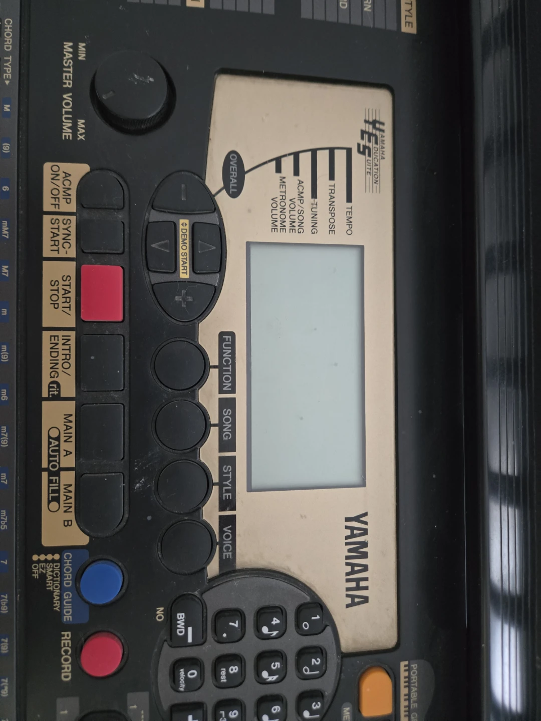 Yamaha PSR-225 Portable Electronic Keyboard - photo 2