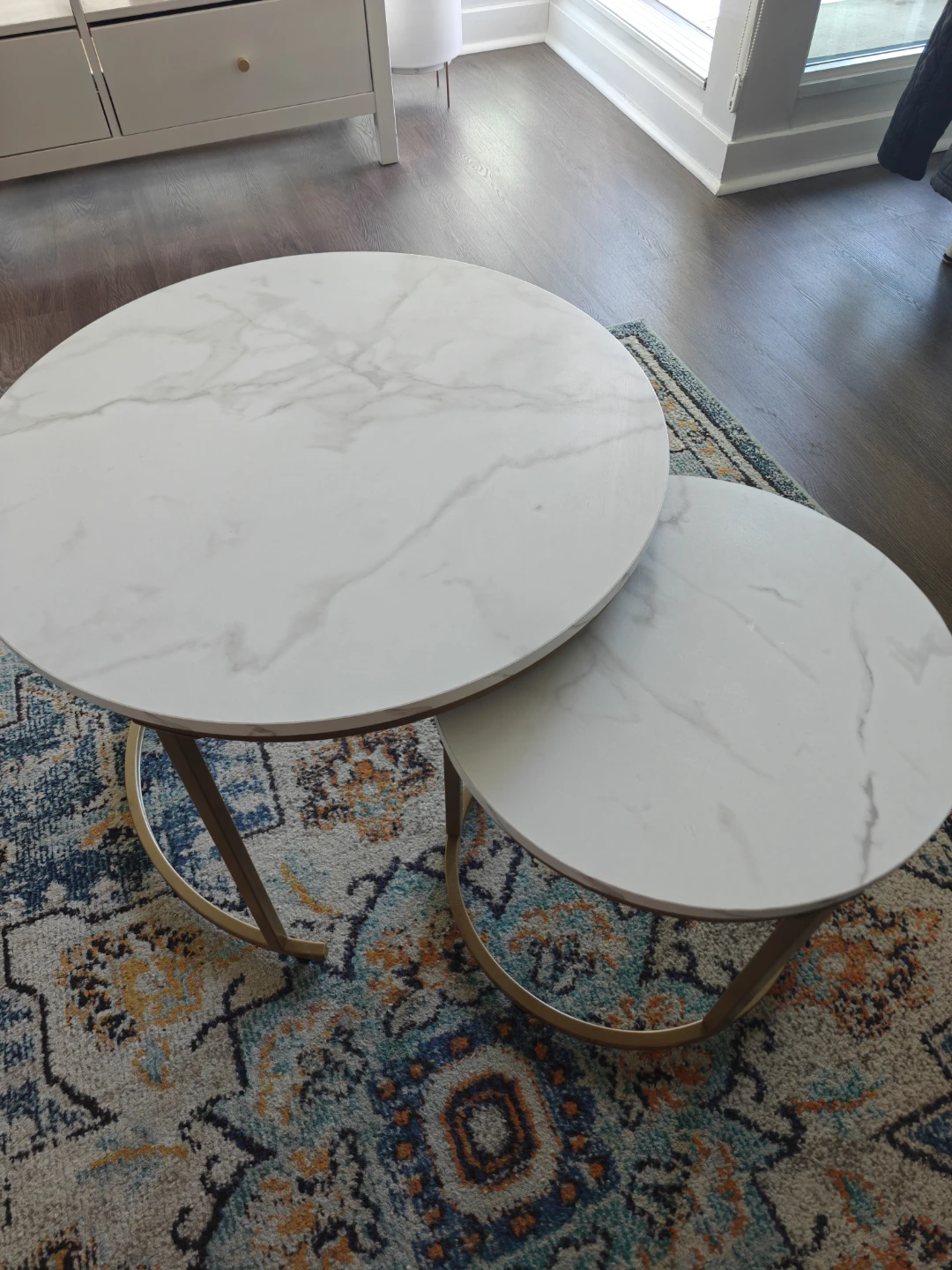 Set of 2 Nesting Round Coffee Tables - White Marble Look - photo 2