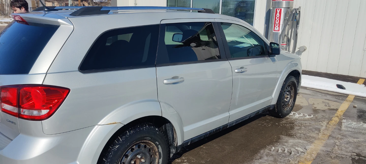 Dodge Journey 2012 Silver SUV - photo 2