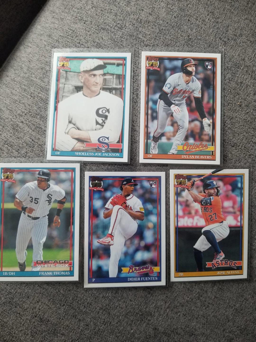 Lot of 5 Baseball Cards