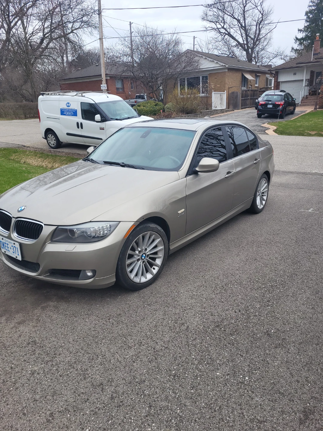 BMW 328xi Sedan - photo 3