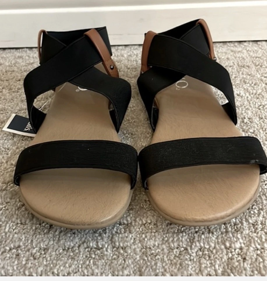 XOXO Black Strappy Wedge Sandals - photo 2