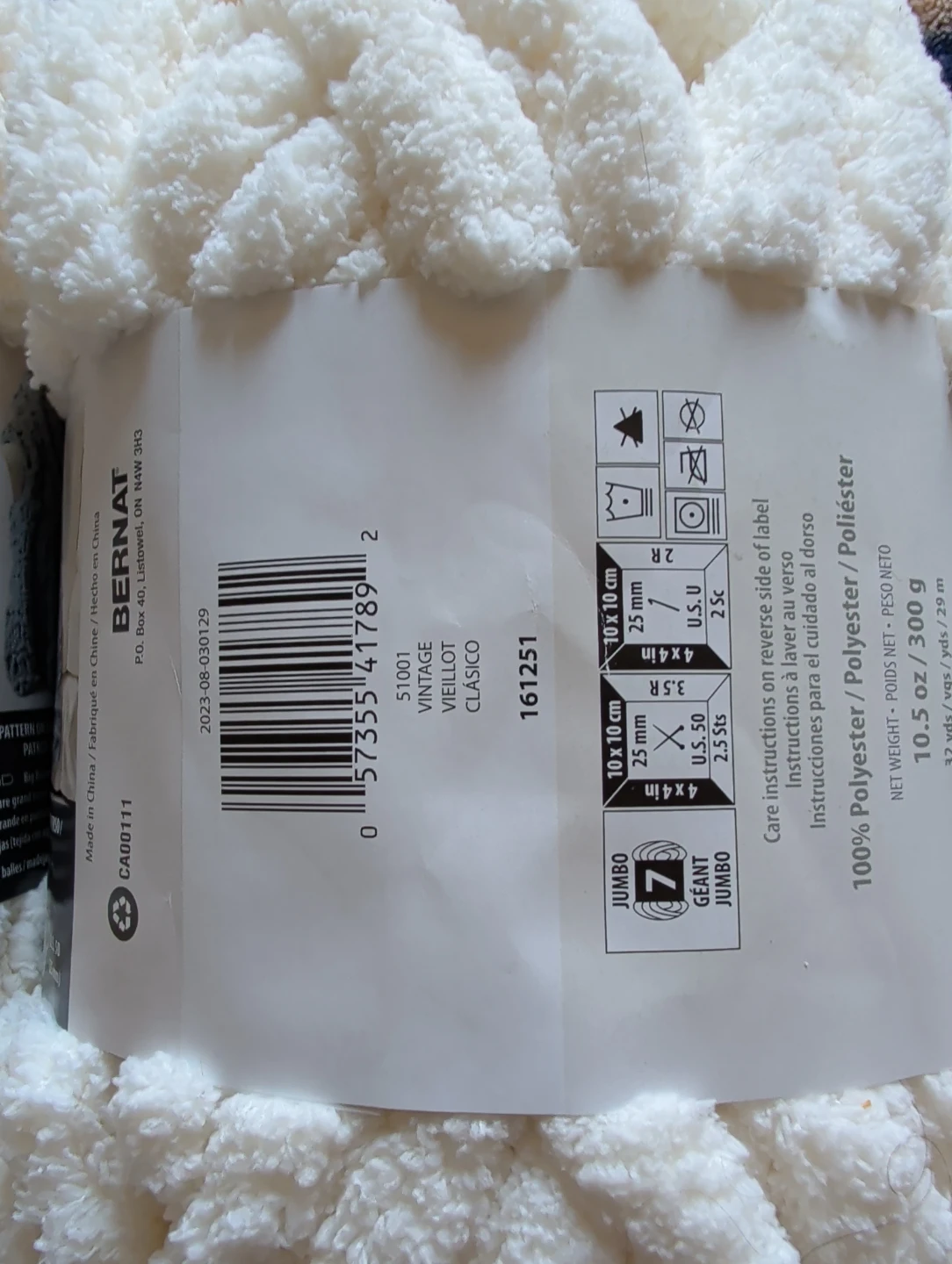 Bernat Blanket Yarn - 10.5 oz - Various Colours - photo 3