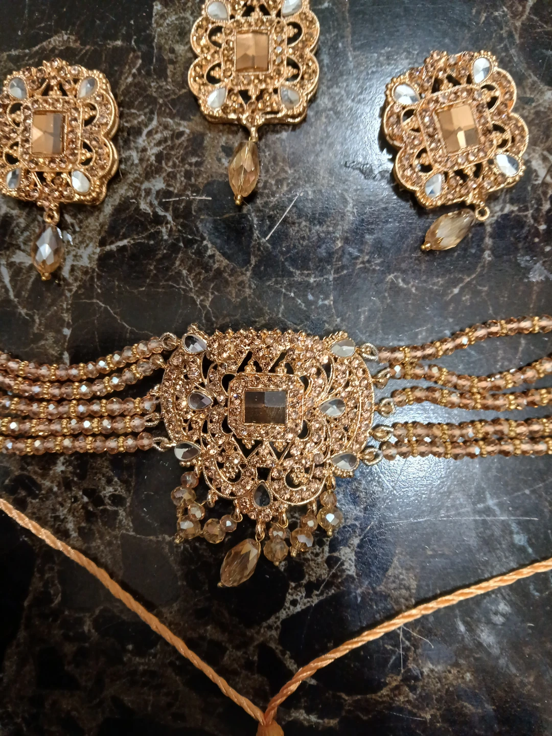 Gold-toned Choker Necklace Set with Earrings and Tikka - photo 2