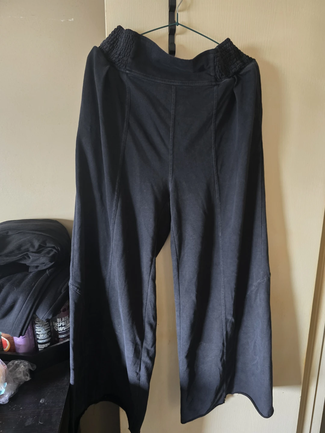Black Wide Leg joggers from shein Size XL Has pockets