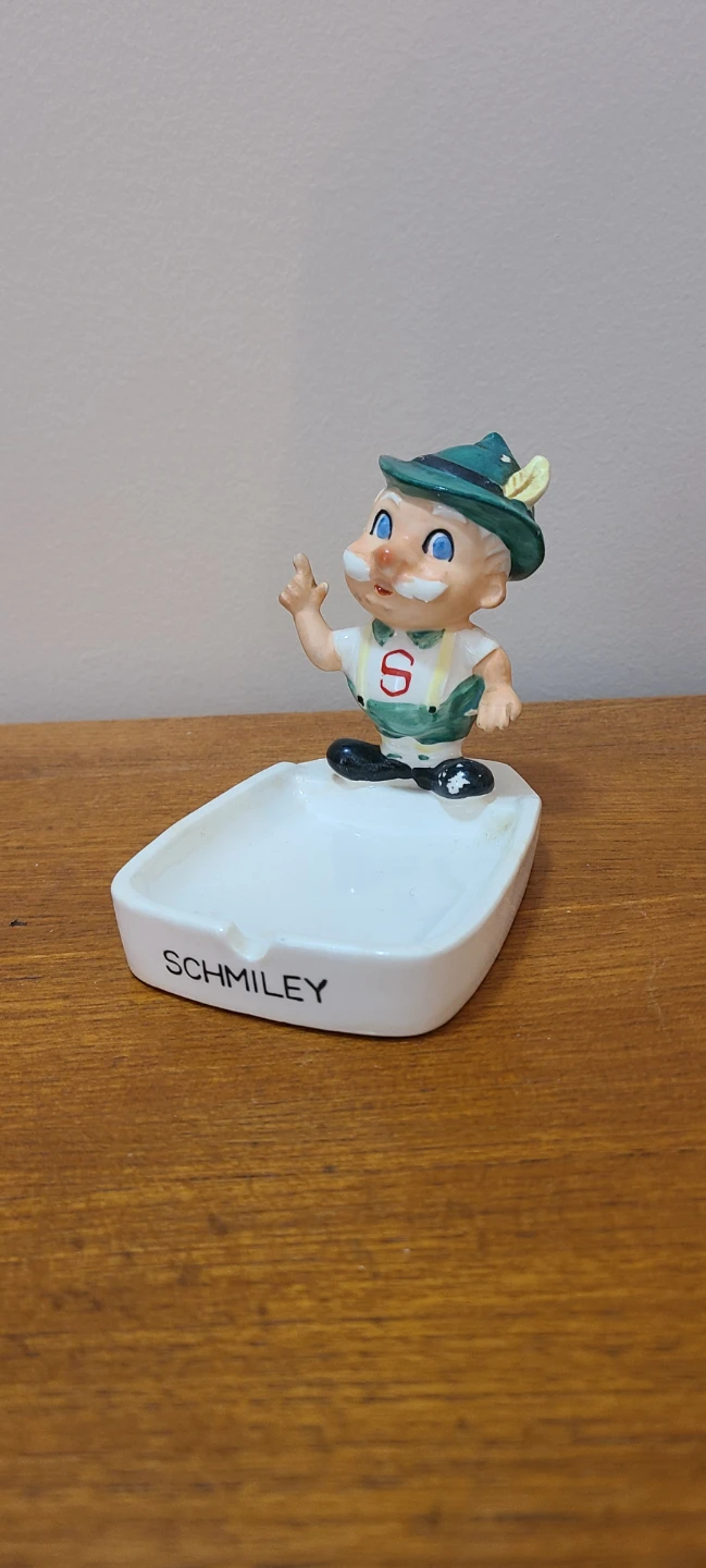 Vintage Schmiley Ceramic Ashtray Figurine