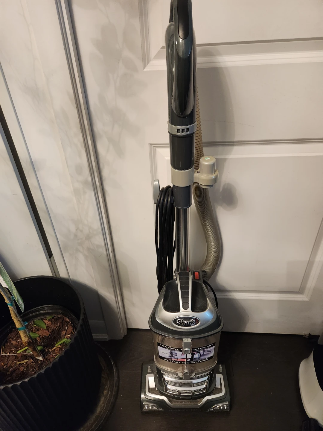 Shark Upright Vacuum Cleaner