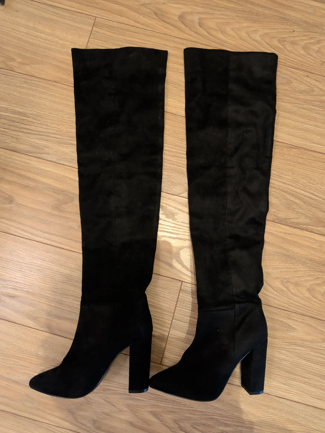 Black Suede Knee-High Boots - Size 6 US / 36 EU