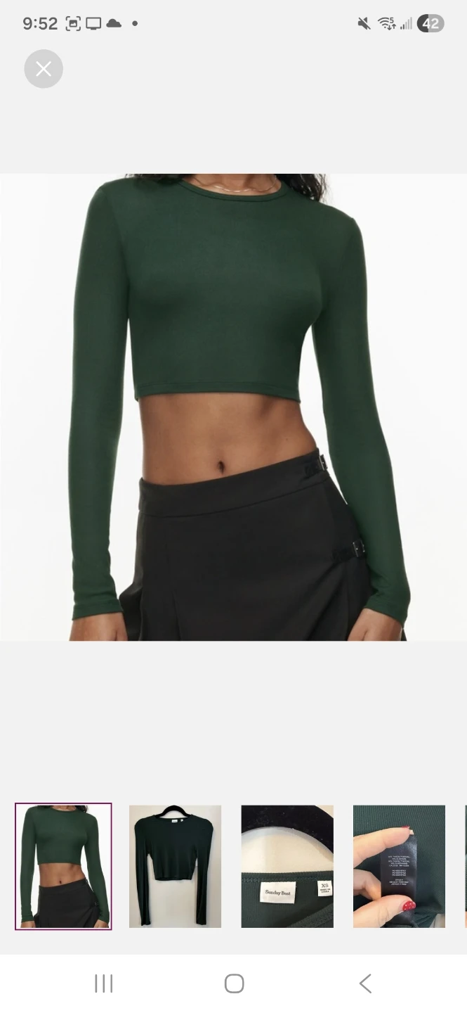 SUNDAY BEST Ribbed Cropped Long Sleeve Top