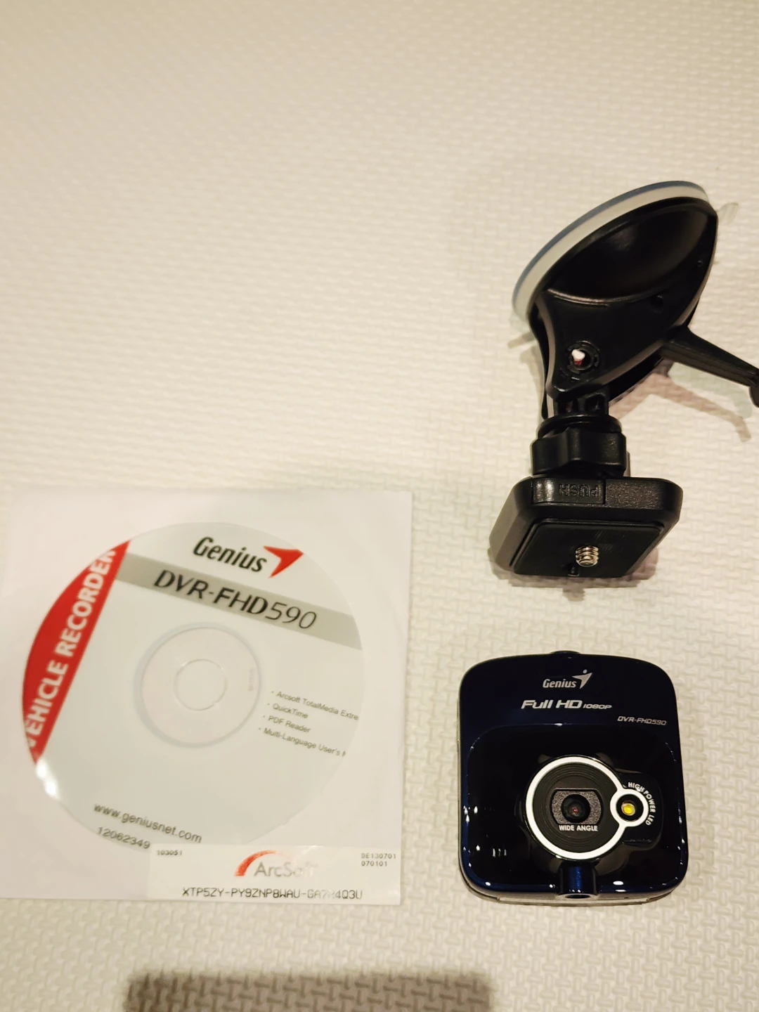Genius DVR-FHD590 Full HD 1080P Vehicle Recorder
