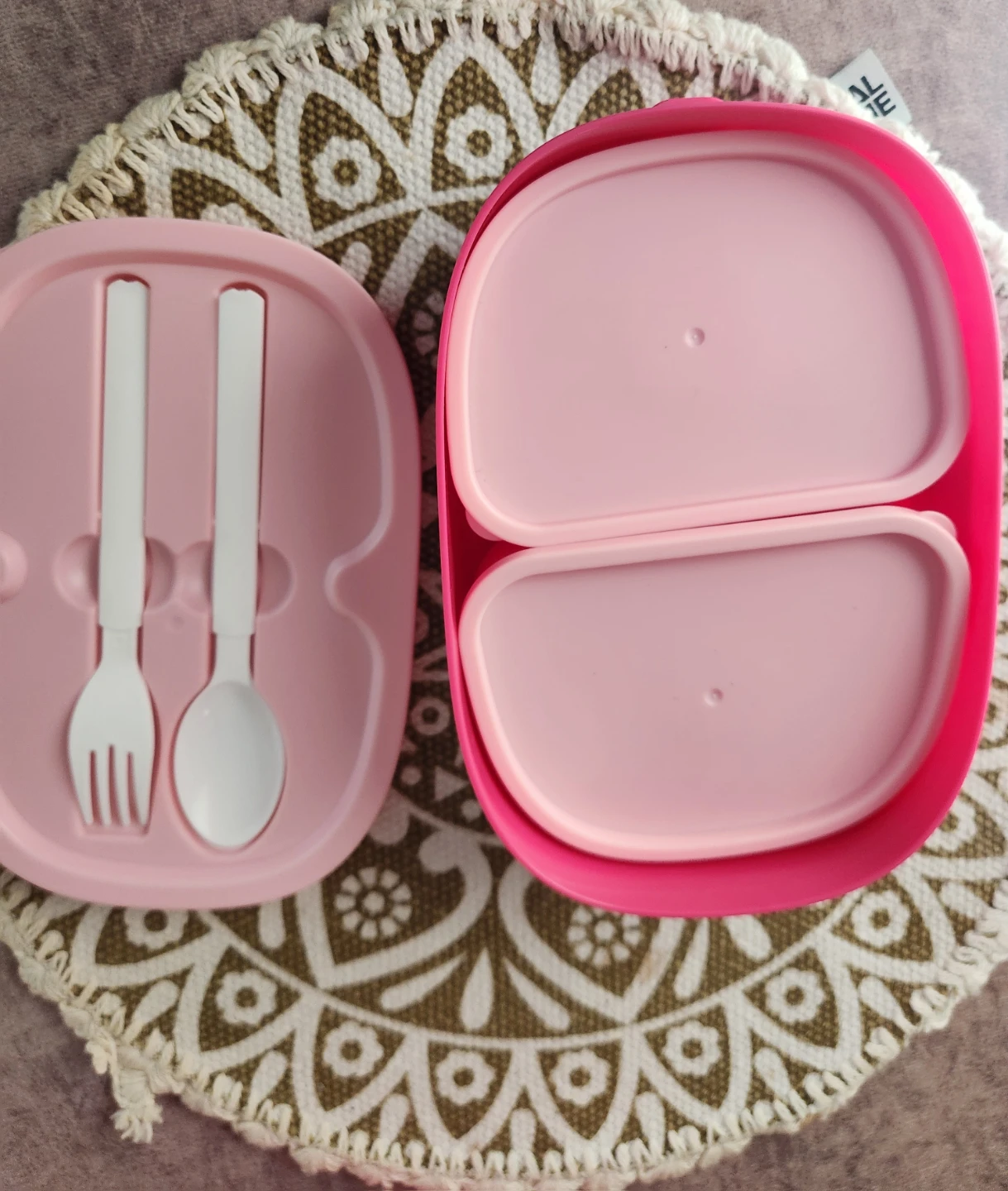 Barbie Pink Bento Luncj Box with Utensils - photo 2