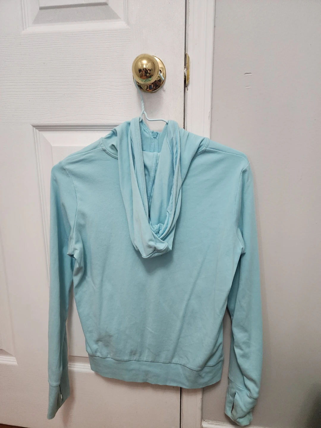 Light Blue Sun-Protection Zip-Up – UV 50+ & Thumbholes - photo 2