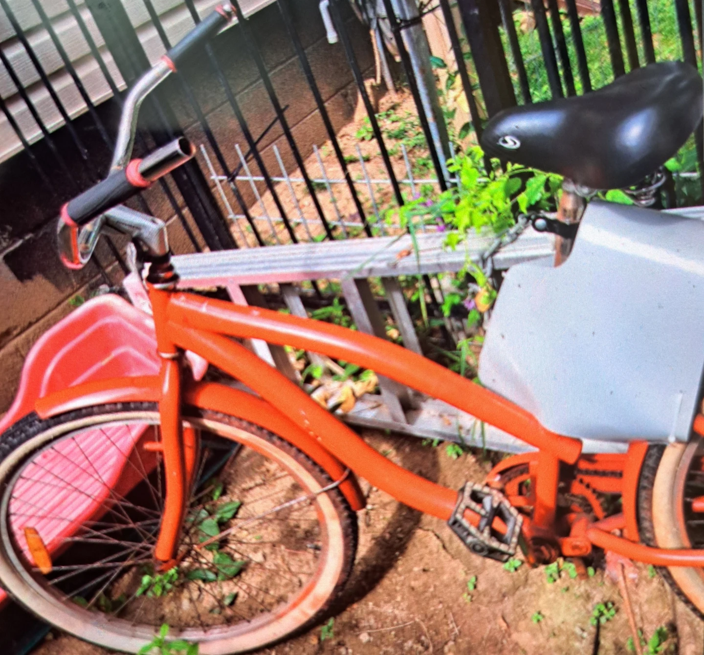 Orange Cruiser Bicycle CCM - photo 2
