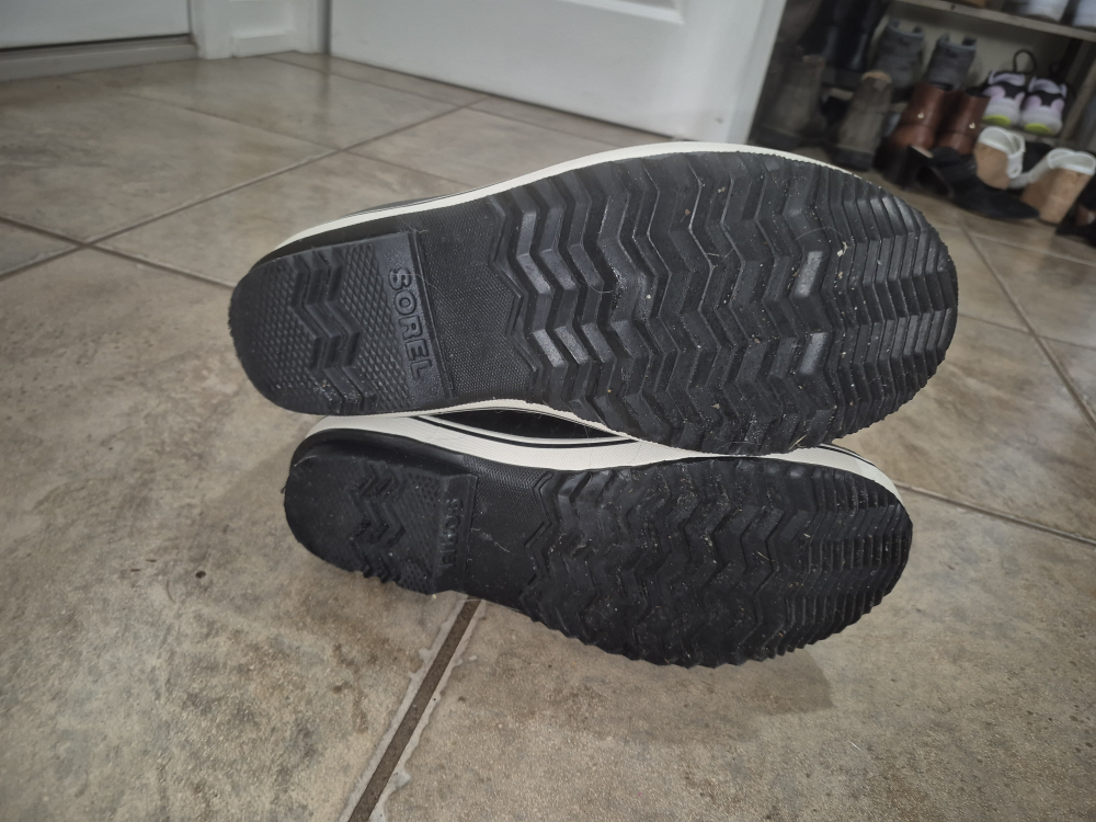 Sorel Winter Boots youth Size 7 - photo 2