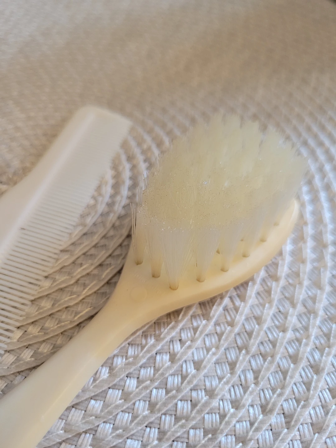 Vintage 1982 Baby Hair Brush and Comb Set