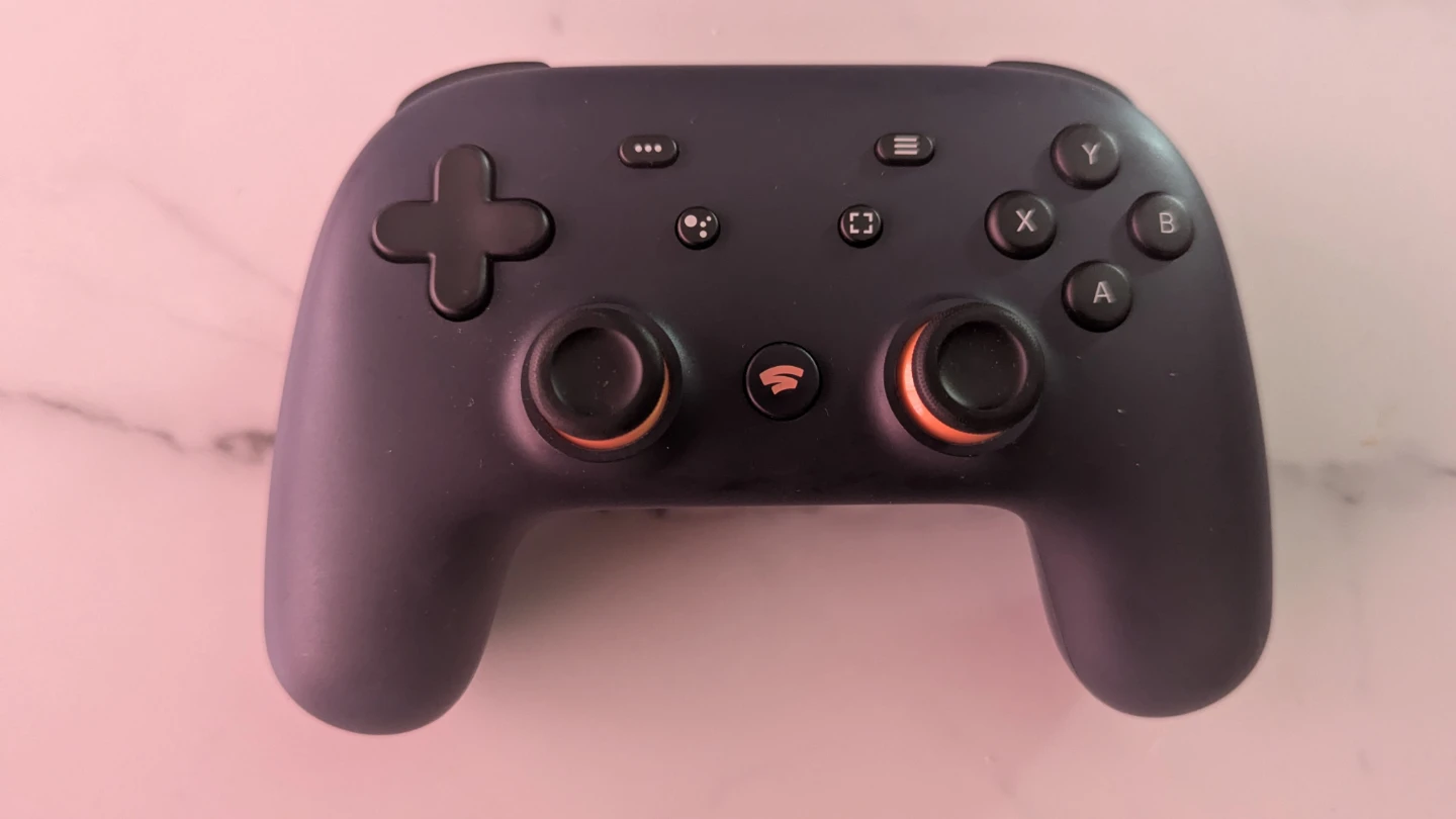 2 Stadia Controllers + Chromecast - photo 4