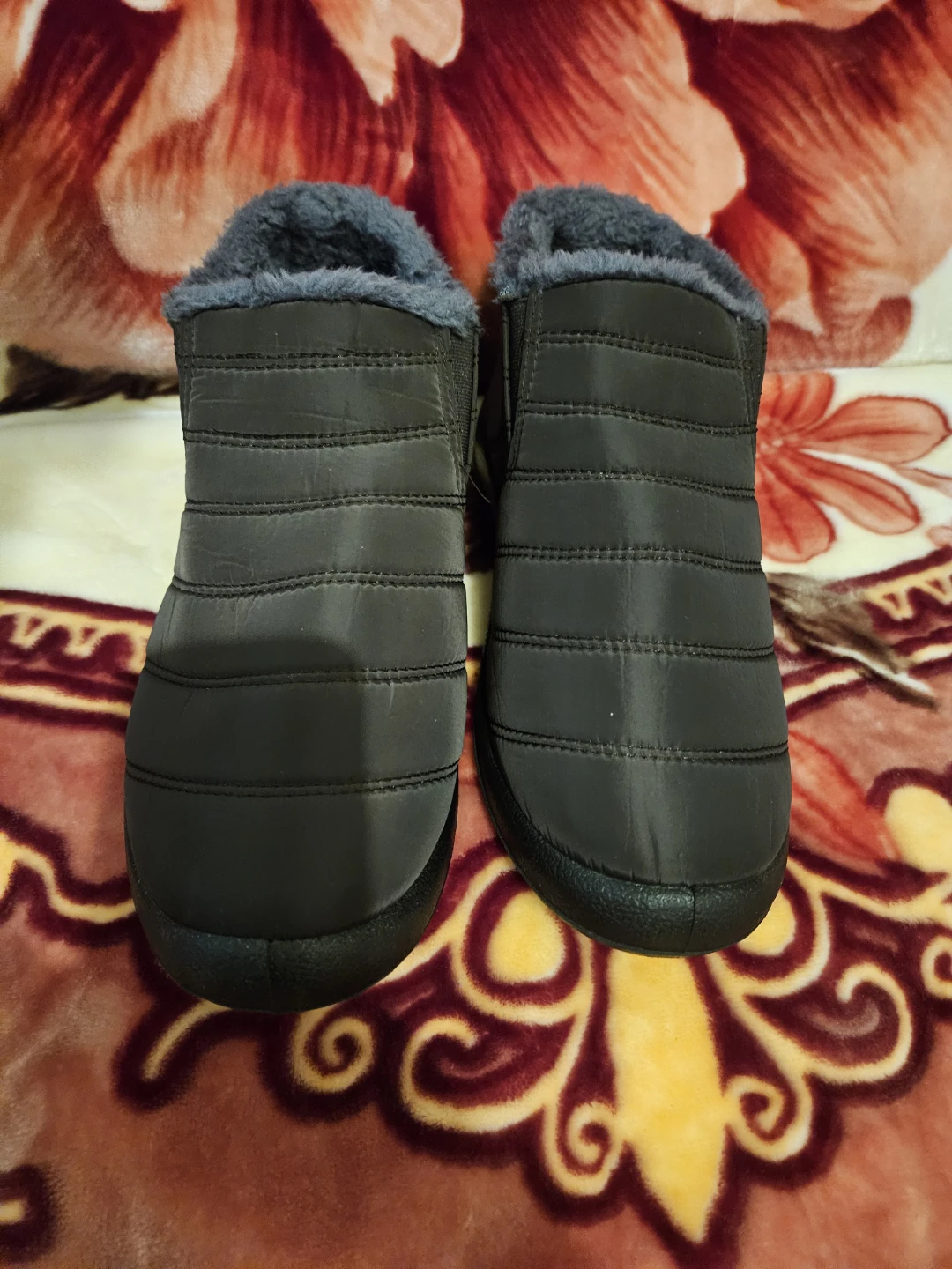 Men's Warm Lined Slip-On Winter Boots