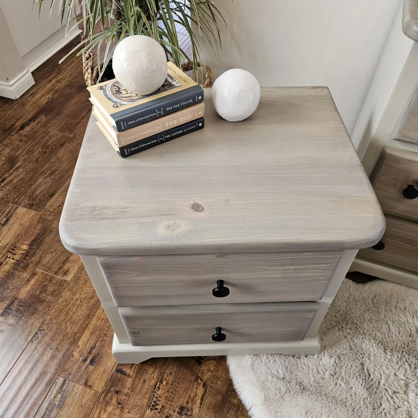 Refinished Solid Pine Dresser and Nightstands Set - photo 3