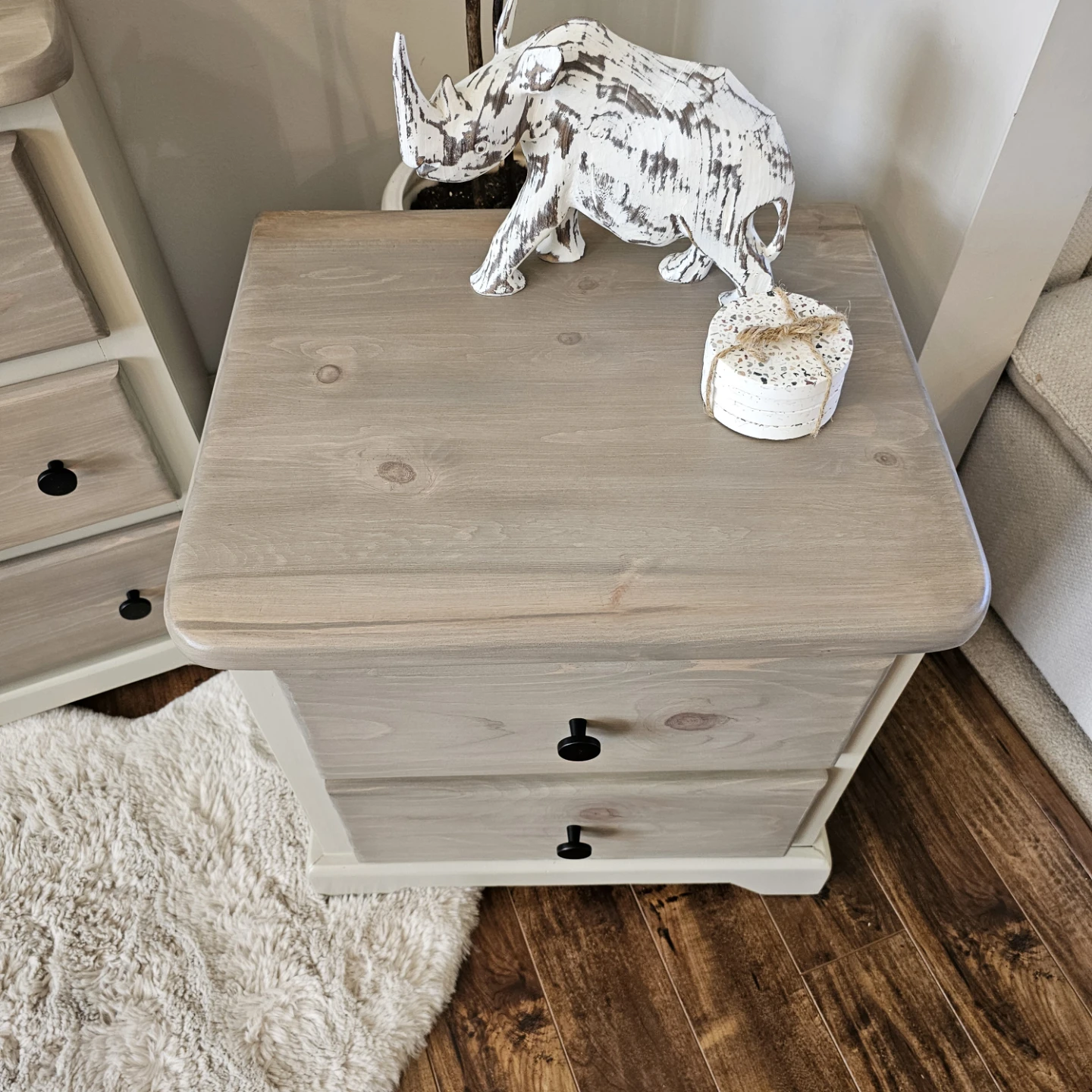 Refinished Solid Pine Dresser and Nightstands Set - photo 4