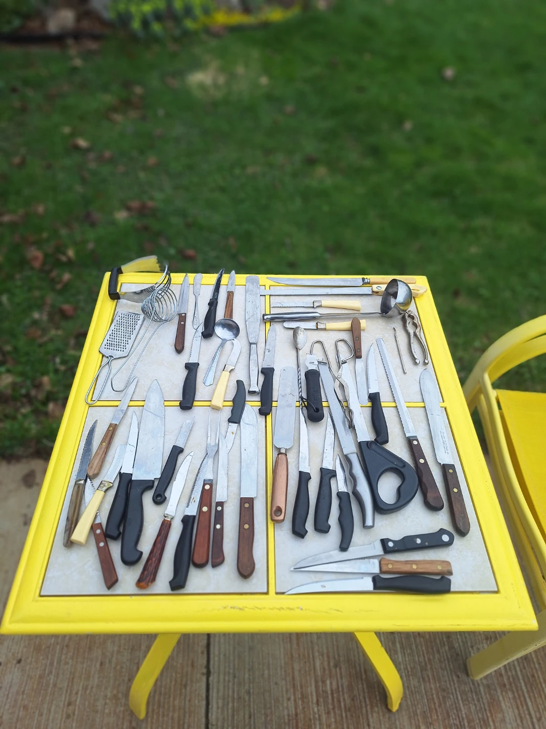 Assorted Kitchen Knives and Utensils Set - photo 2