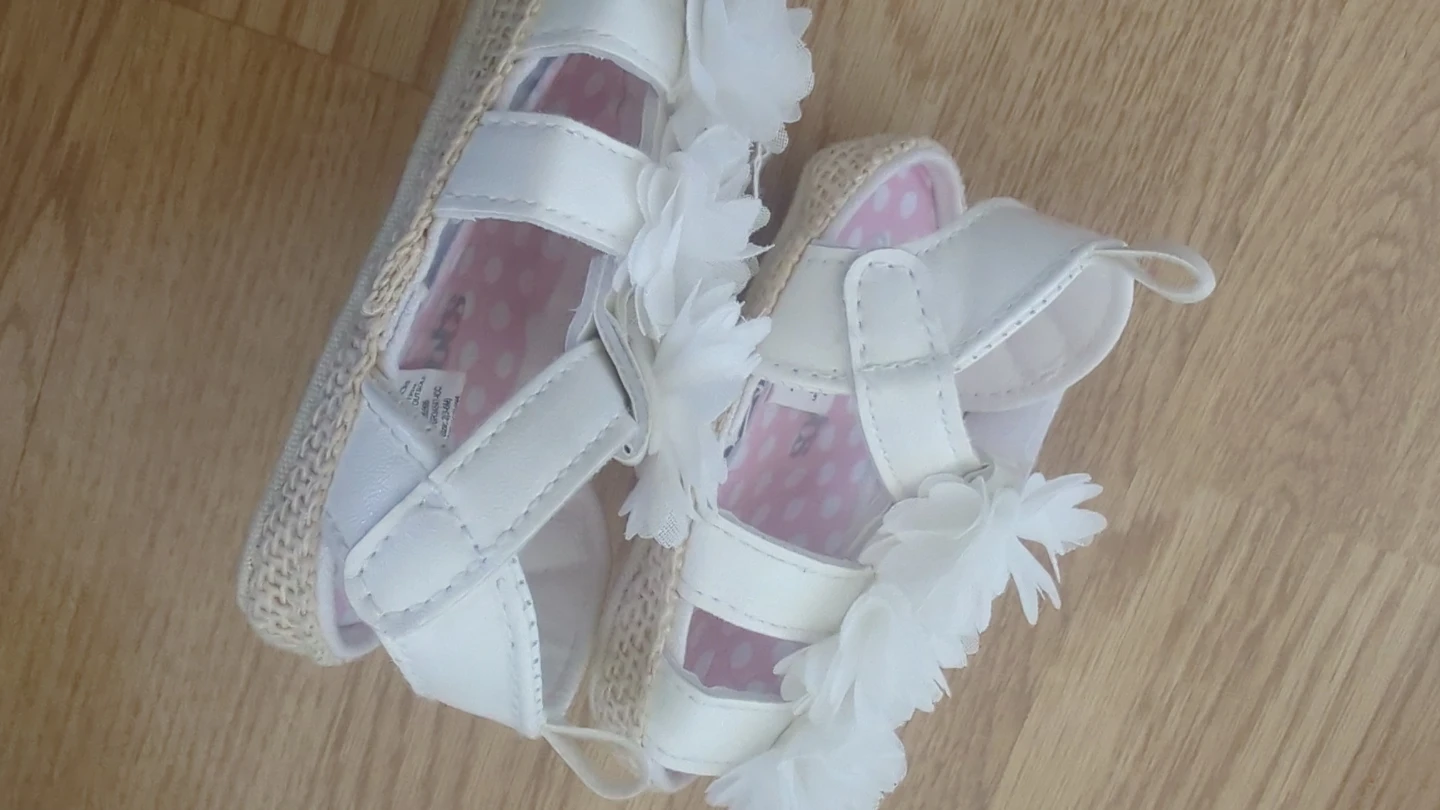 White Baby Sandals with Flowers - photo 2