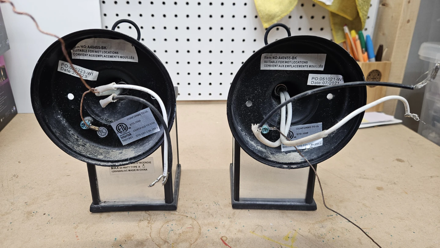 Pair of Black Outdoor Wall Mount Lantern Lights - photo 2