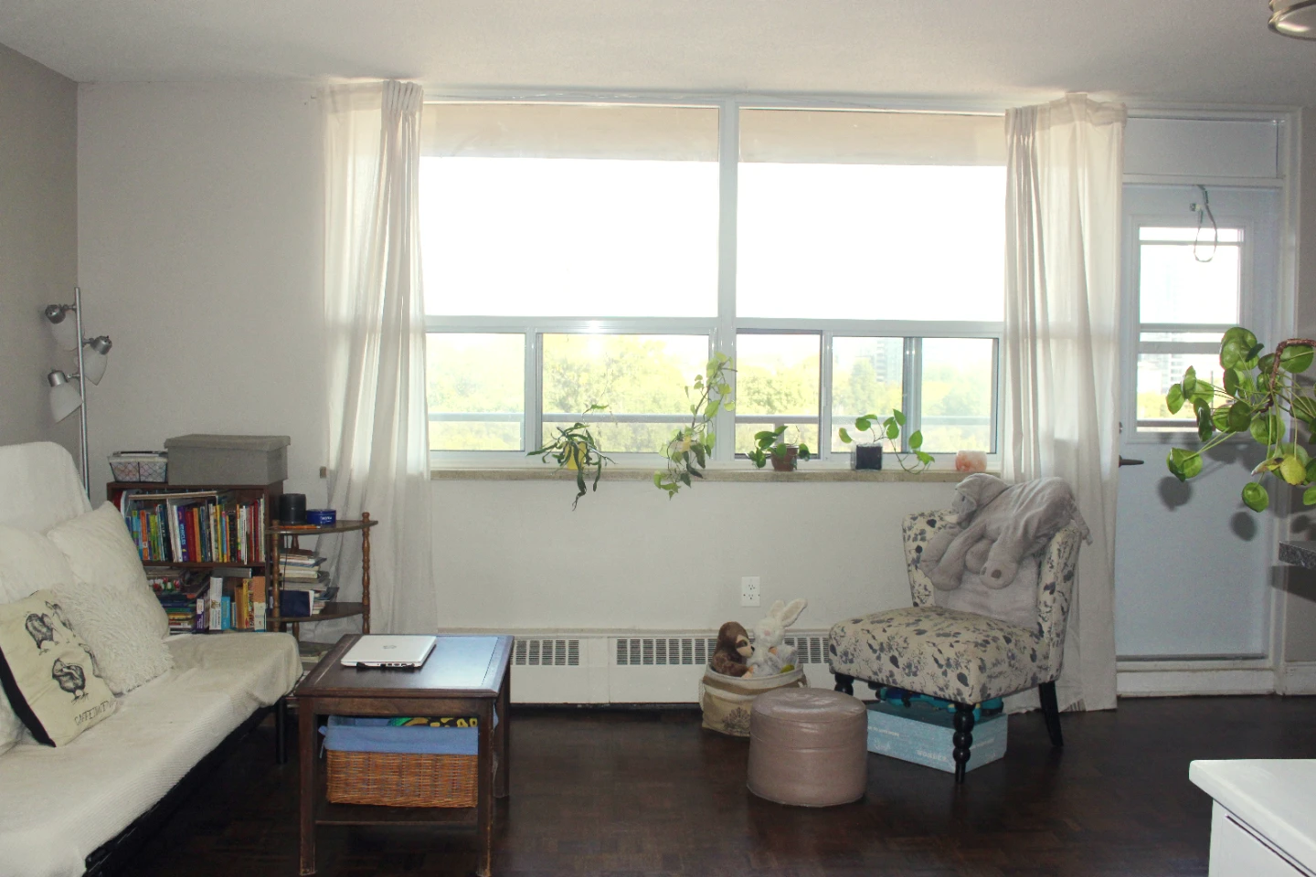 Summer subletting whole apartment