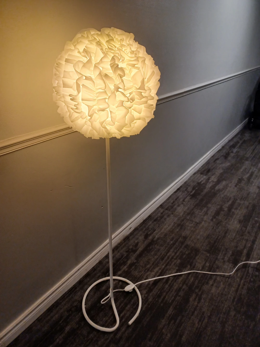White Floor Lamp with Ruffled Shade - photo 3