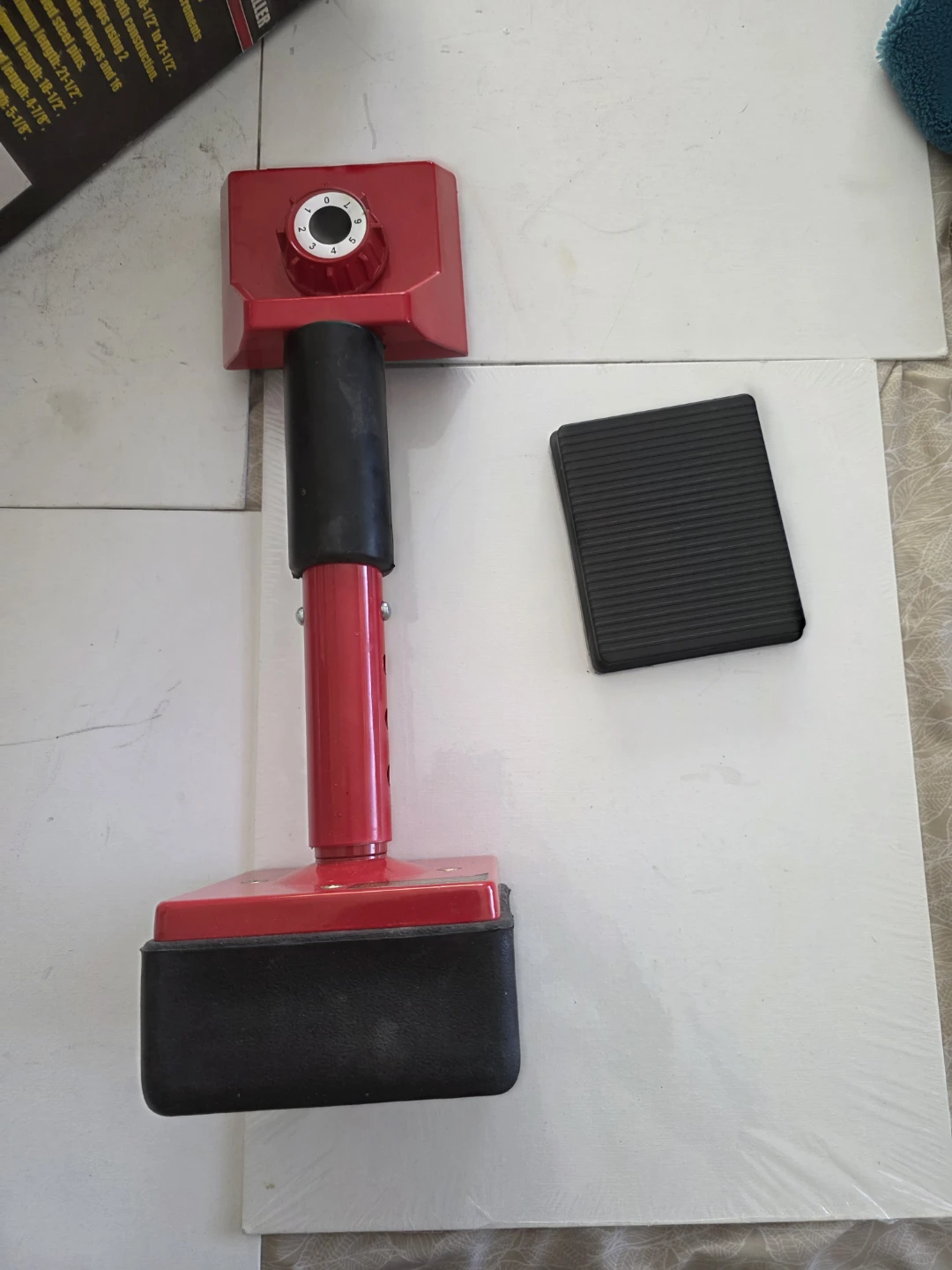 GRIP Knee Kicker Carpet Installer new condition - photo 2