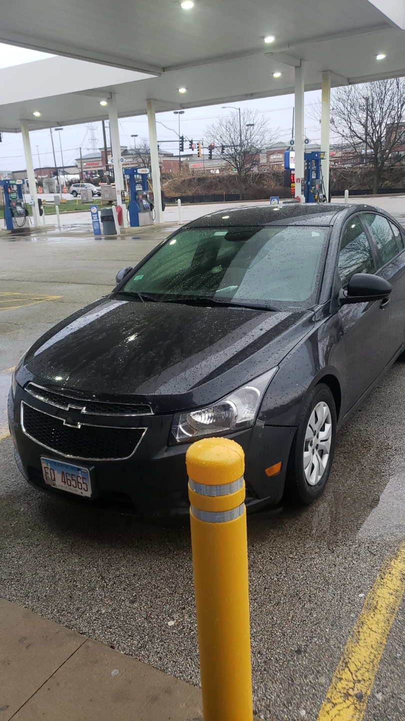 Black Chevrolet Cruze Sedan - photo 2