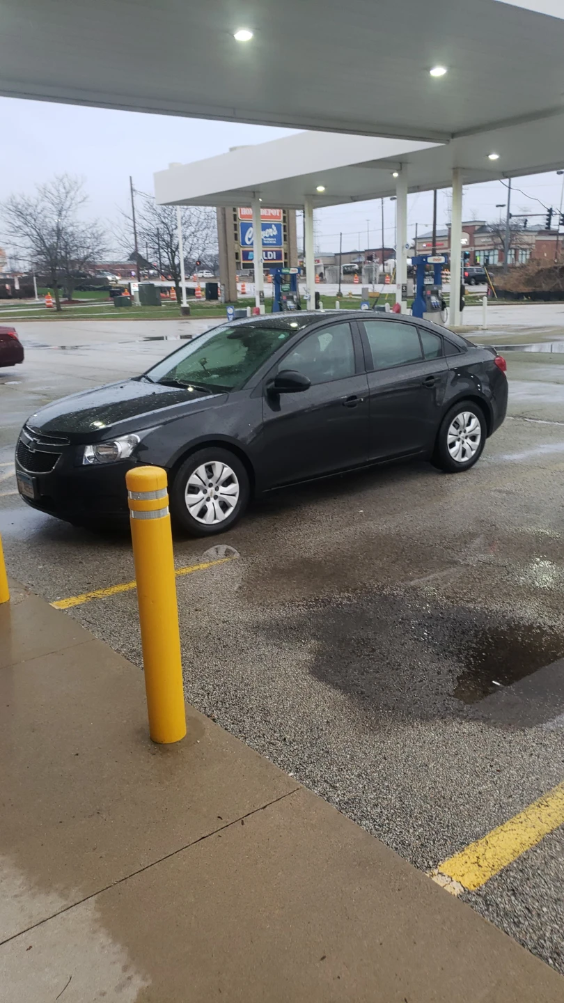 Black Chevrolet Cruze Sedan - photo 5