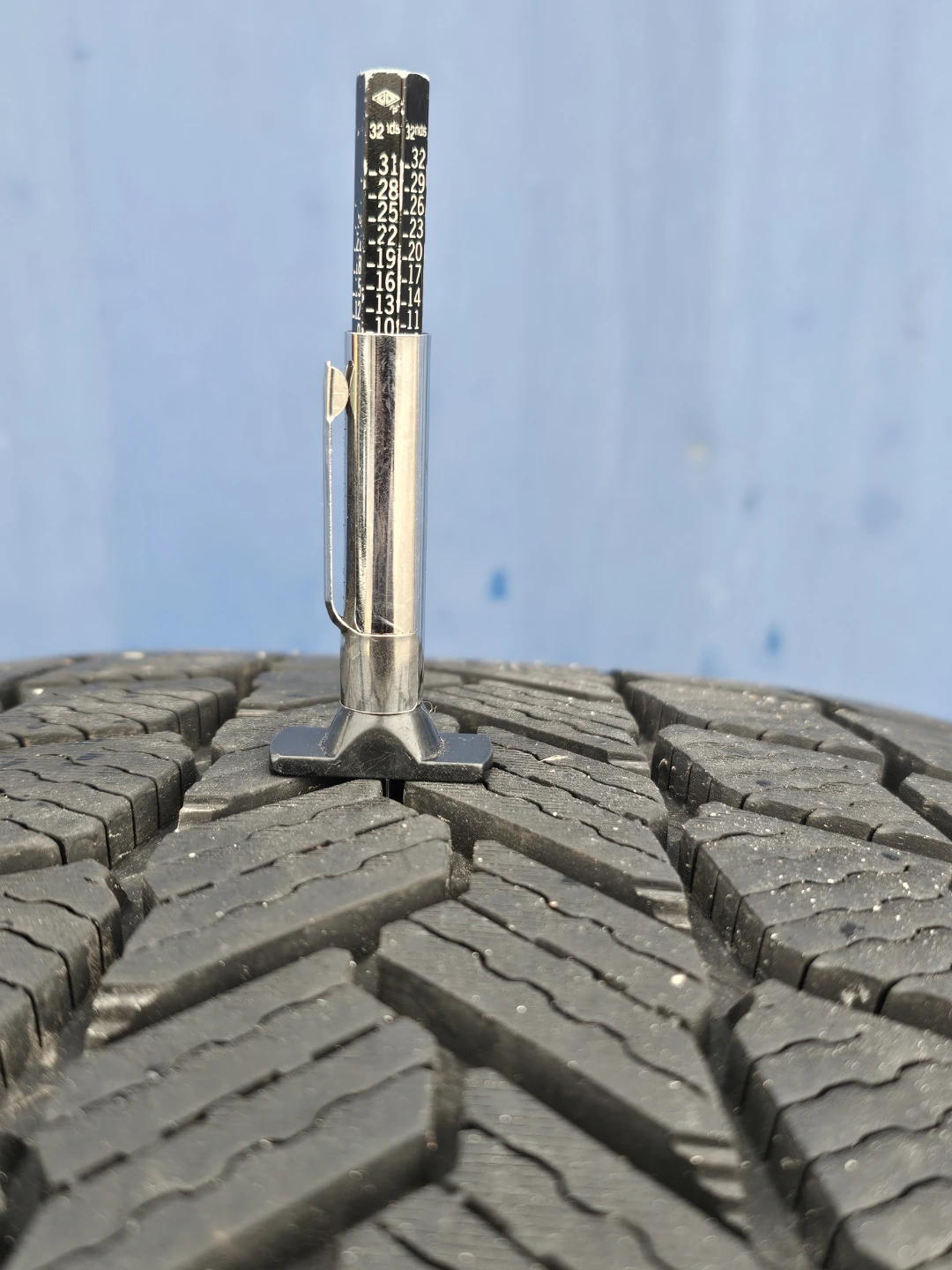 TOYOTA CAMRY, LEXUS IS/ES WINTER PACKAGE 215/55 R17 - photo 3
