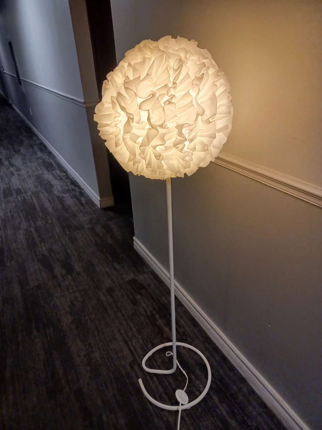 White Floor Lamp with Ruffled Shade - photo 4