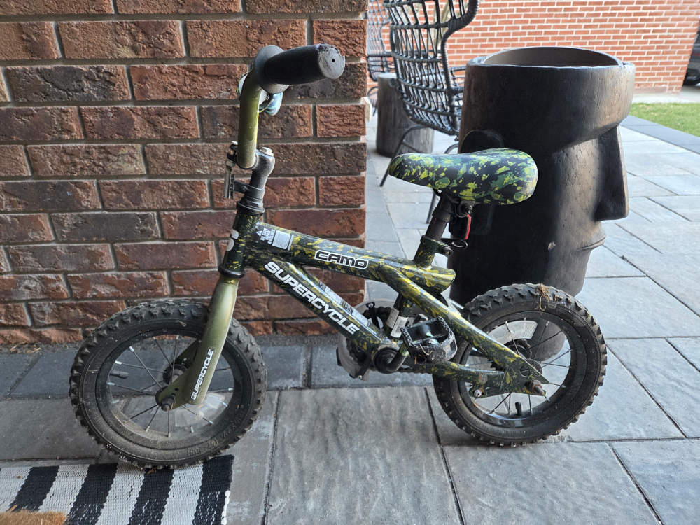 Supercycle Camo Kids Bike