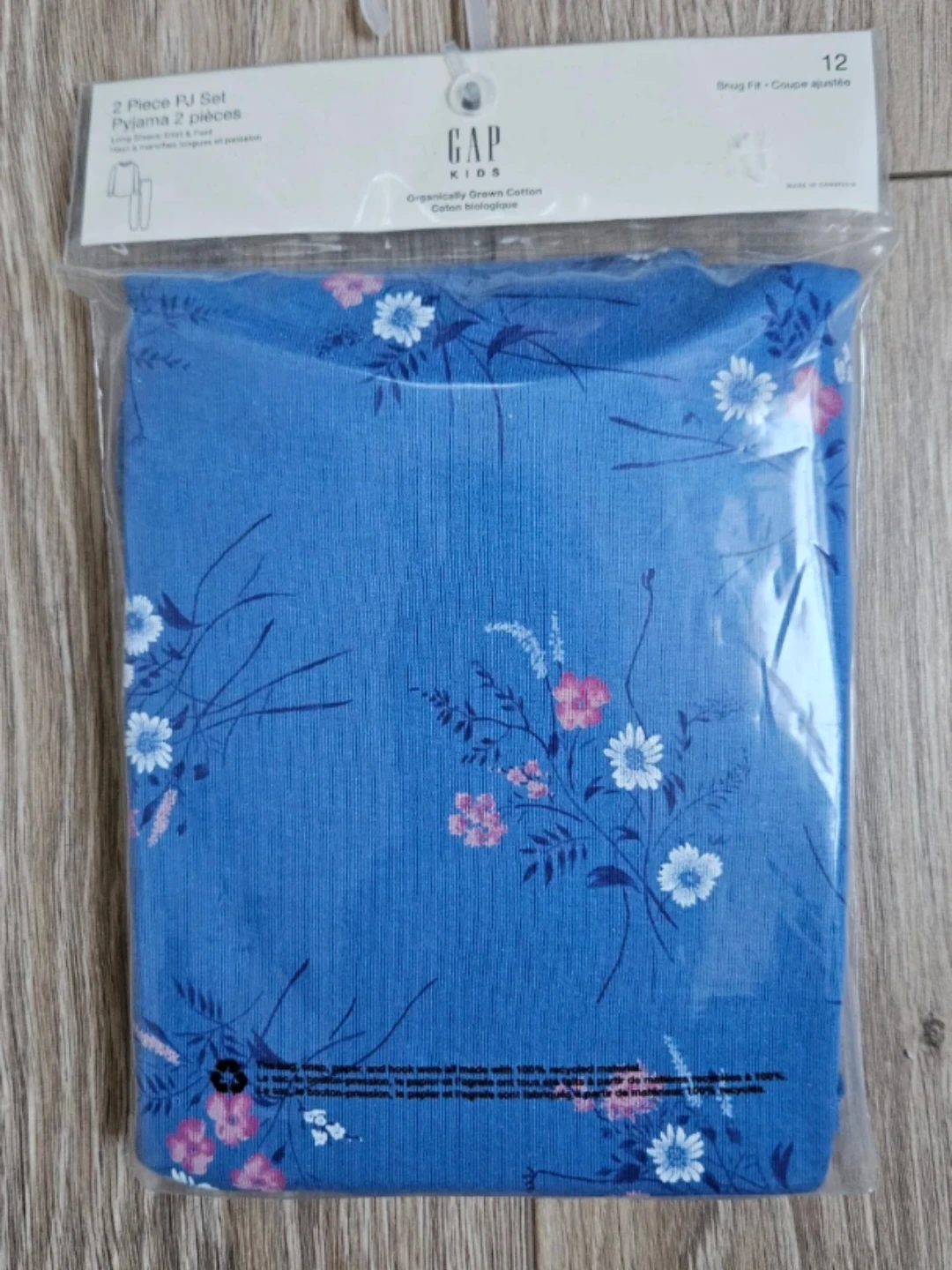 Gap Kids long sleeve pjs, size 12