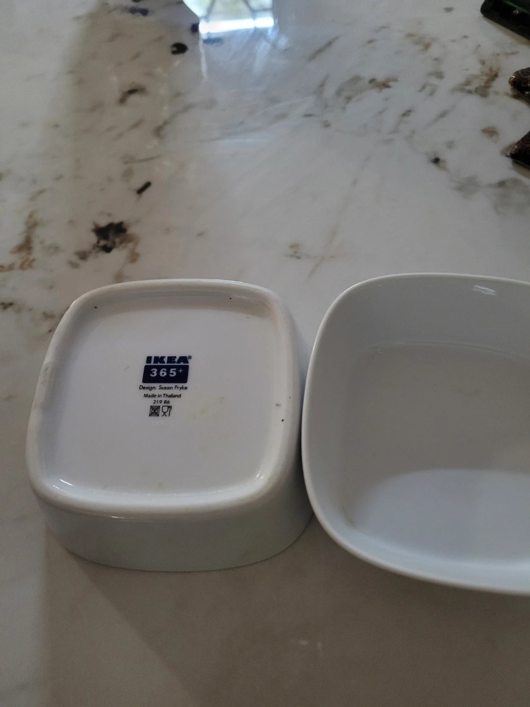 IKEA 365+ Square Bowls (Set of 2)$6 - photo 2