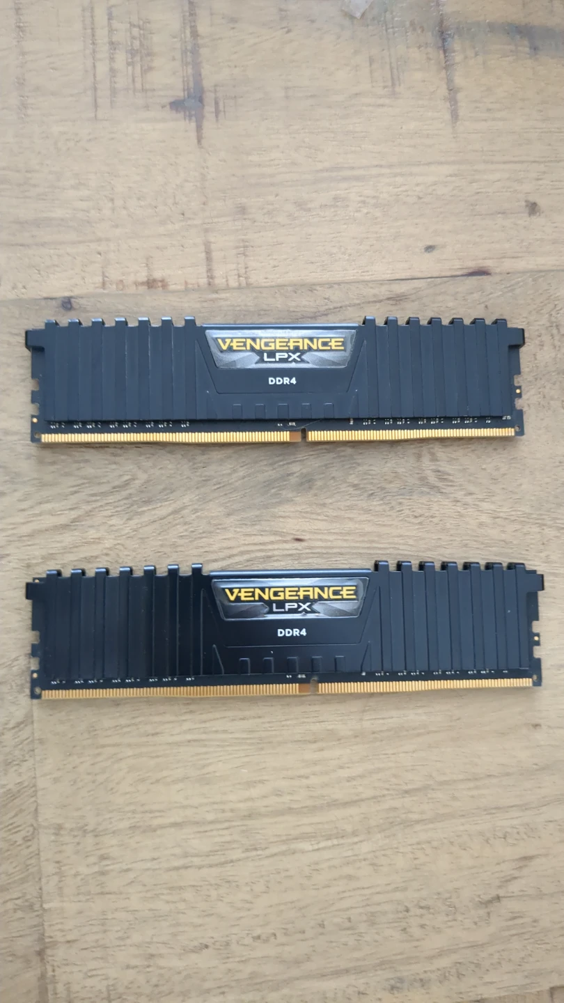 Corsair Vengeance LPX DDR4 RAM Sticks (2x8GB)