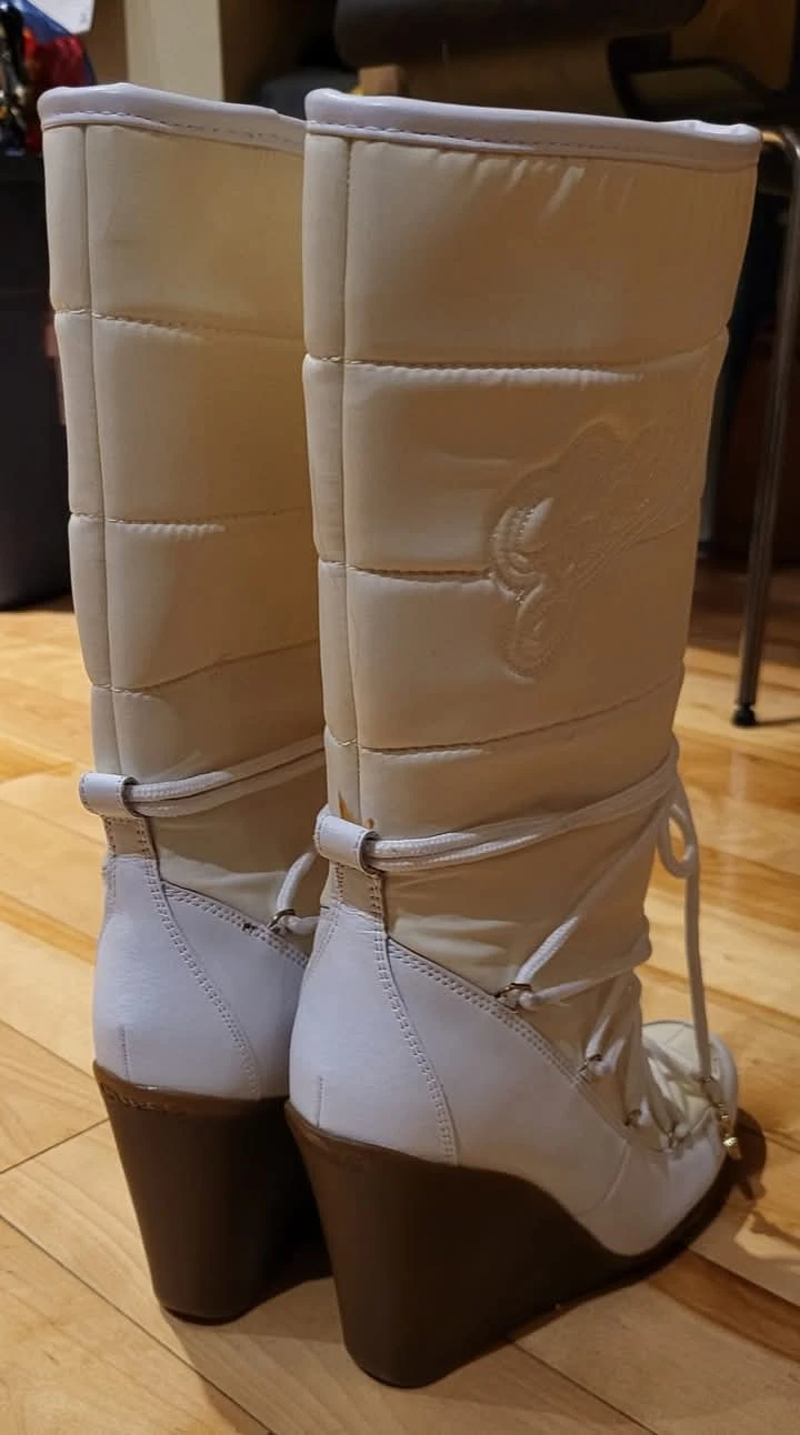Cream Puffer Wedge Boots with White Laces - photo 3