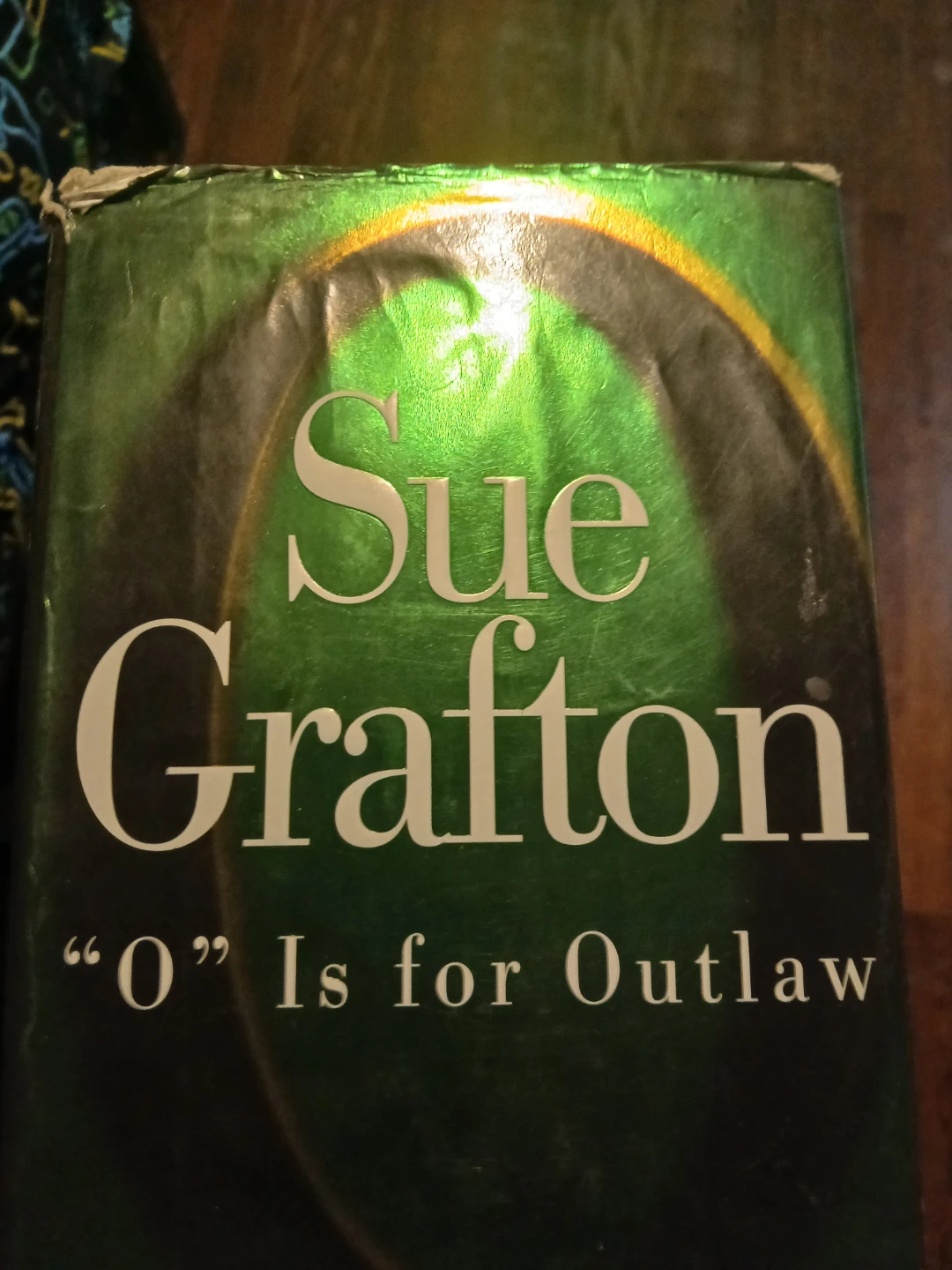 Sue Grafton "O" Is for Outlaw Fiction Paperback Book