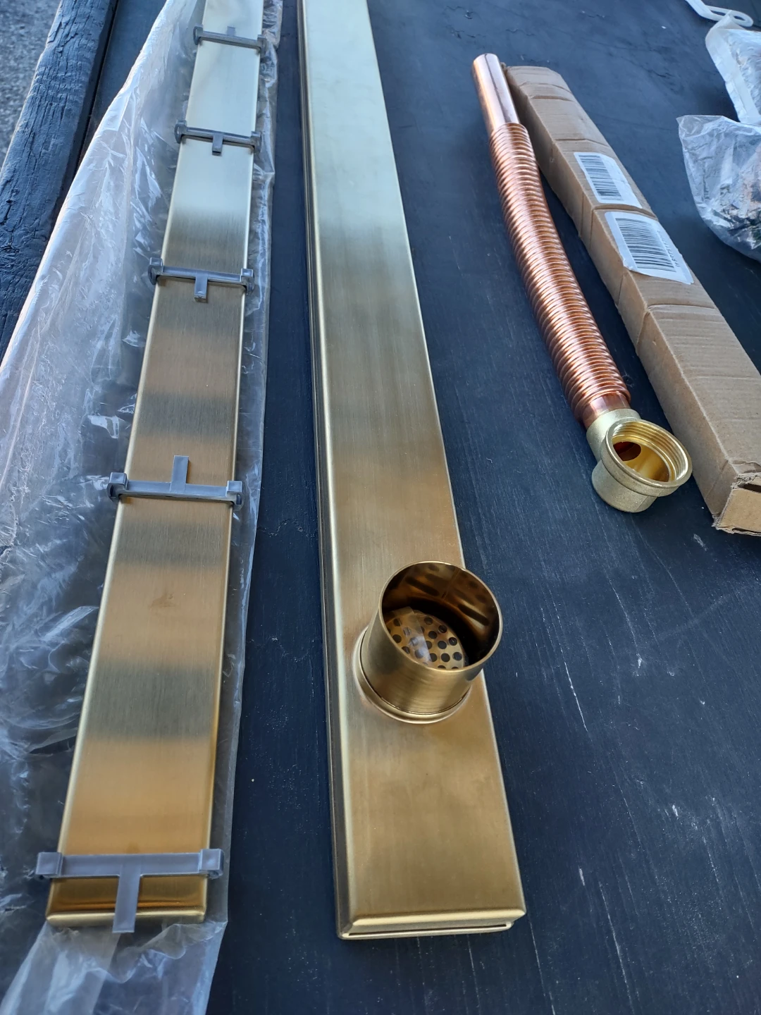 2 pieces brand new Brass Linear Shower Drain with Flexible Hose - photo 4