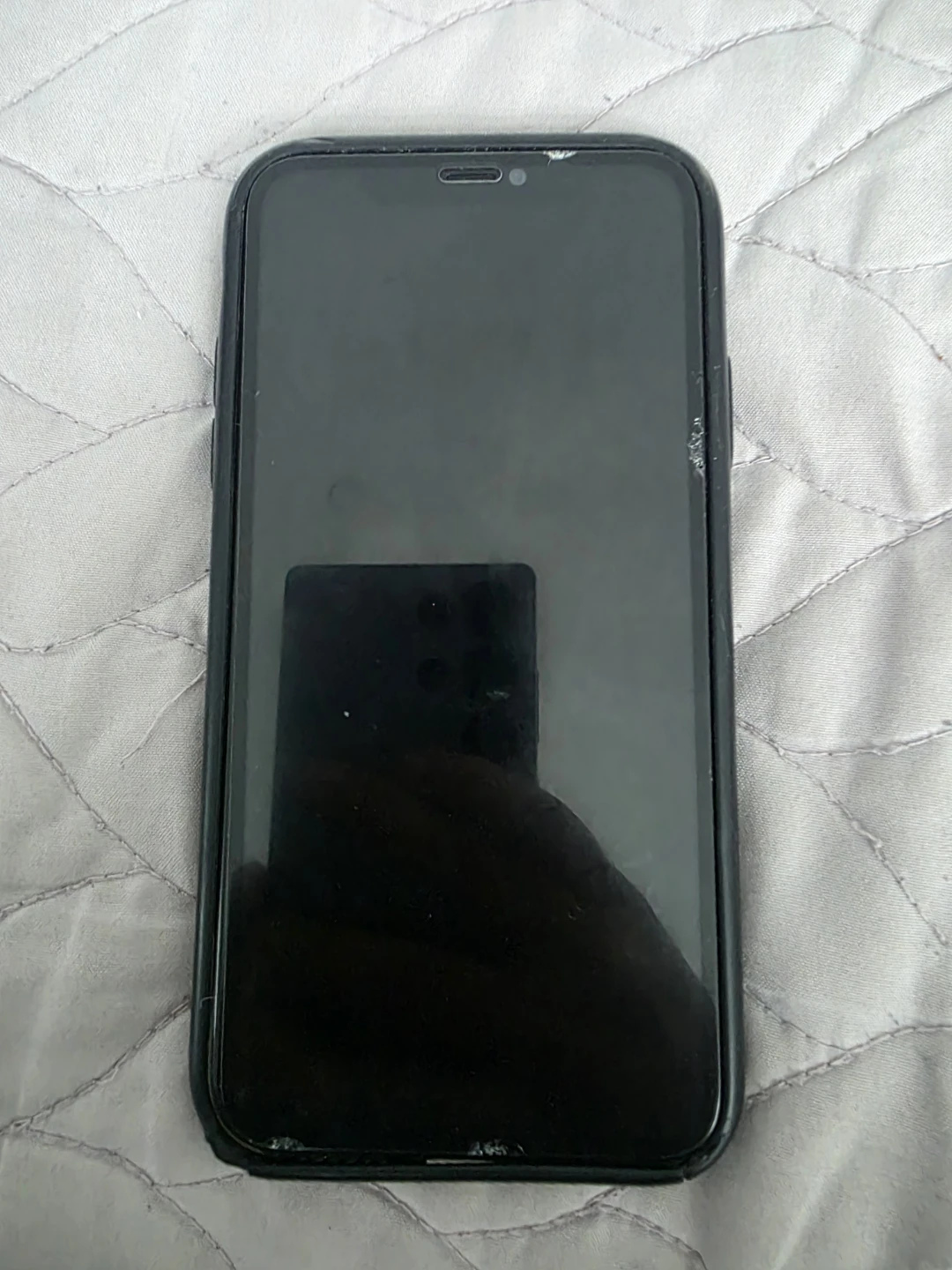 Apple iPhone 11 - Yellow ( No Power ONLY FOR PARTS) - photo 4