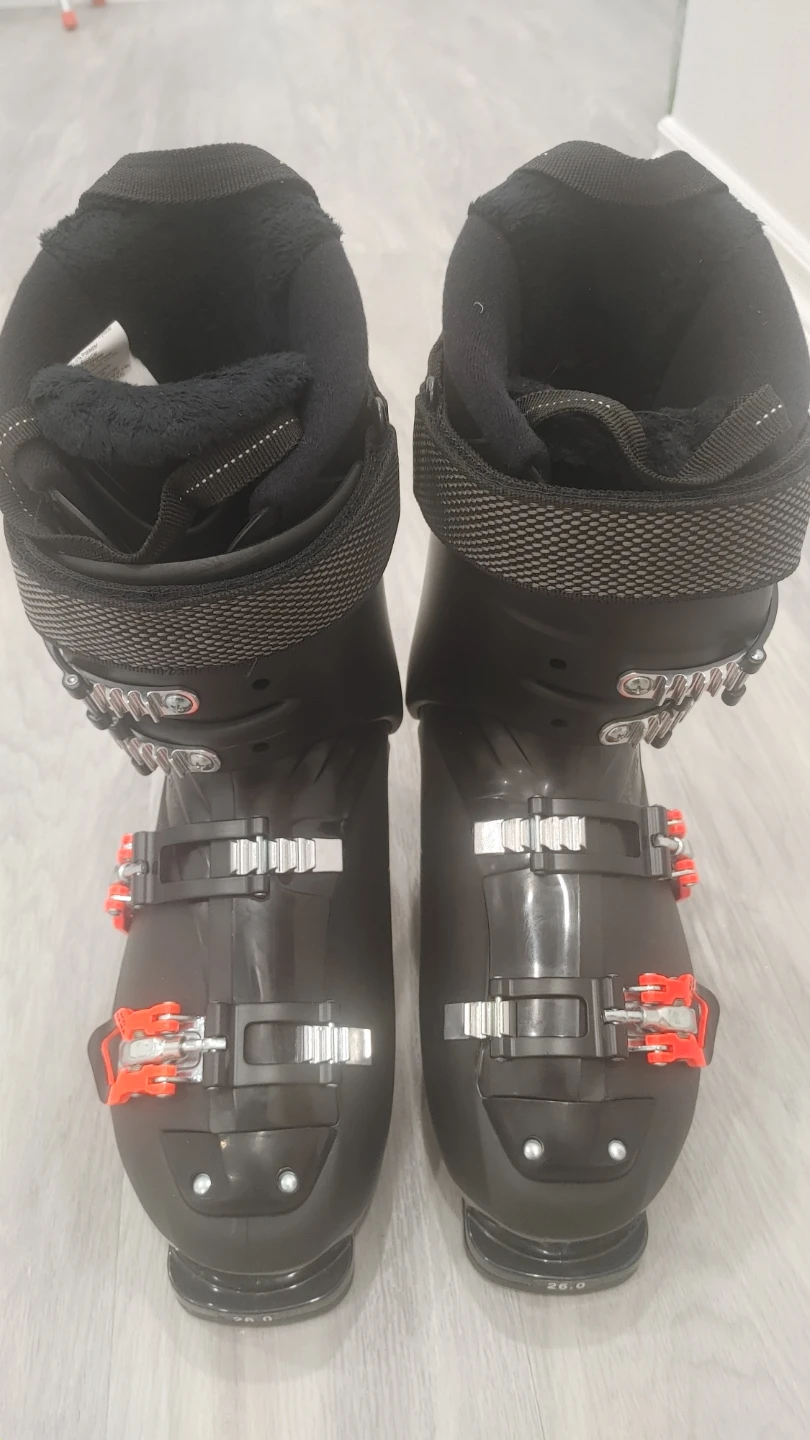 Brand New Wedze Black Ski Boots Size 26.0