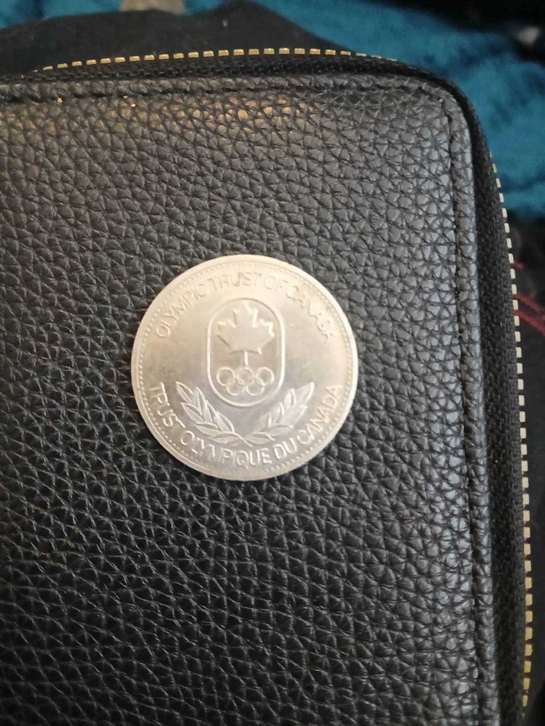 Canadian Olympic Trust 1976 Weightlifting Token - photo 2