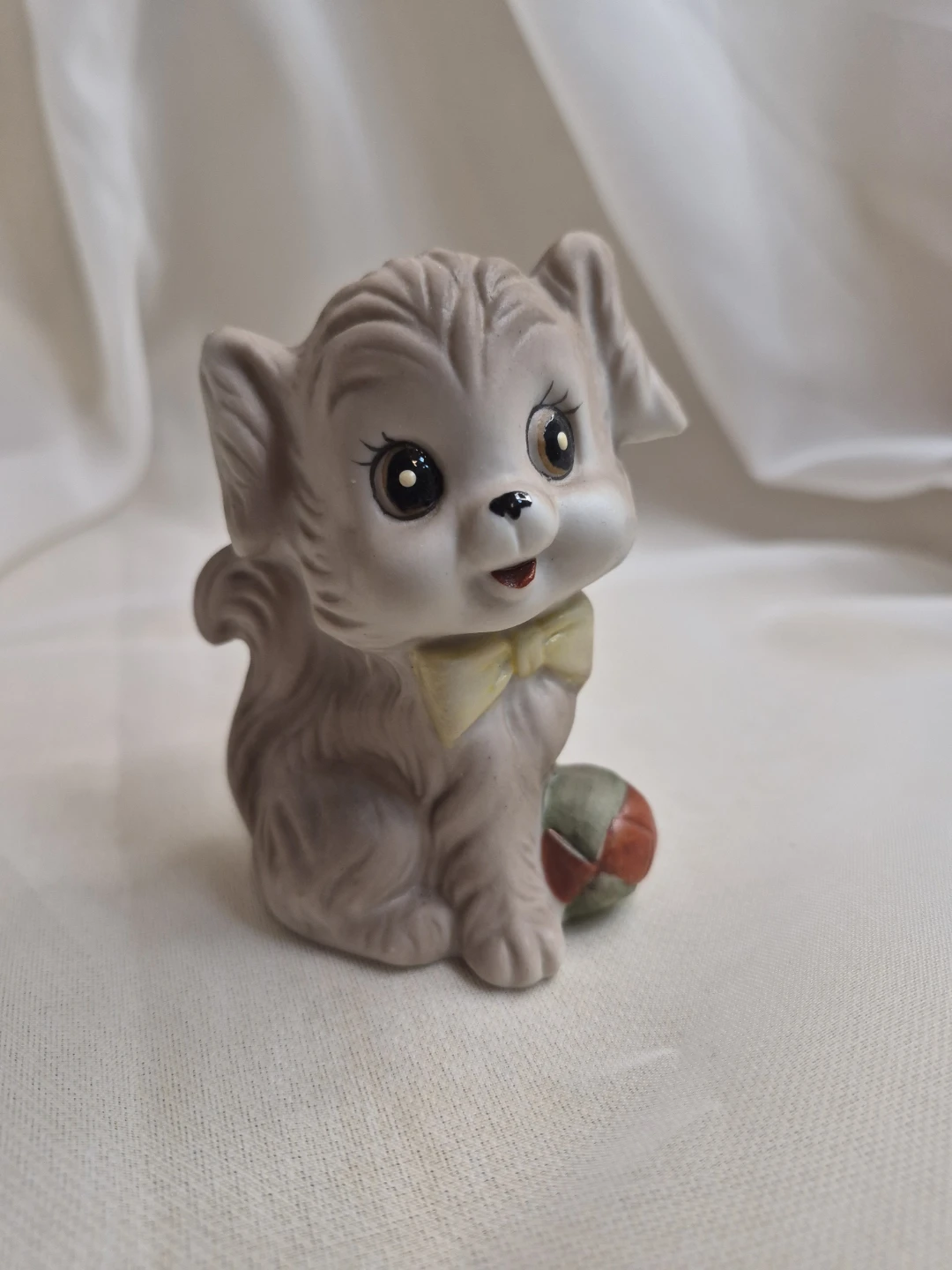 So Cute 3 1/2" Vintage Porcelain Puppy - photo 2