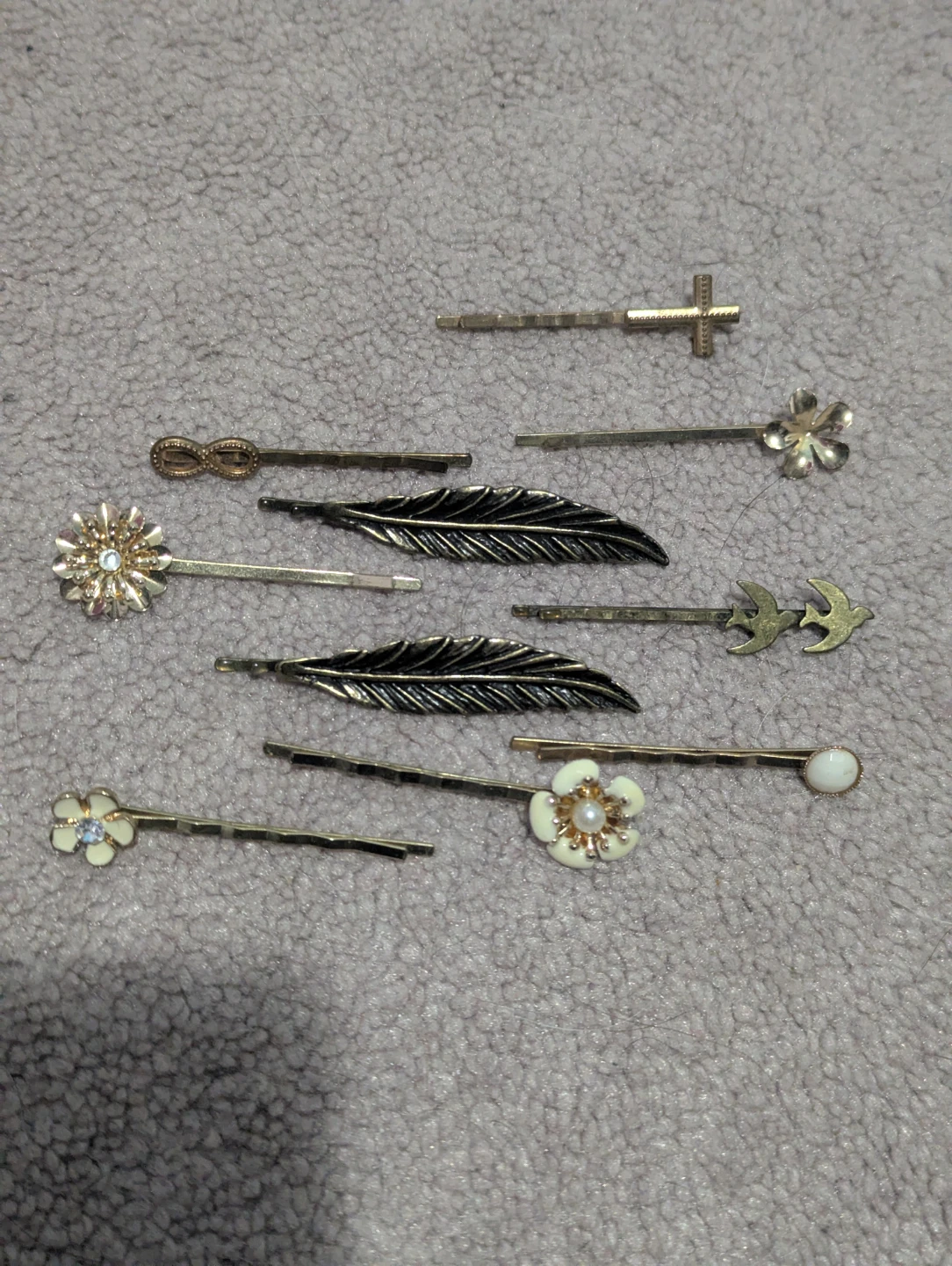 Decorative bobby pins