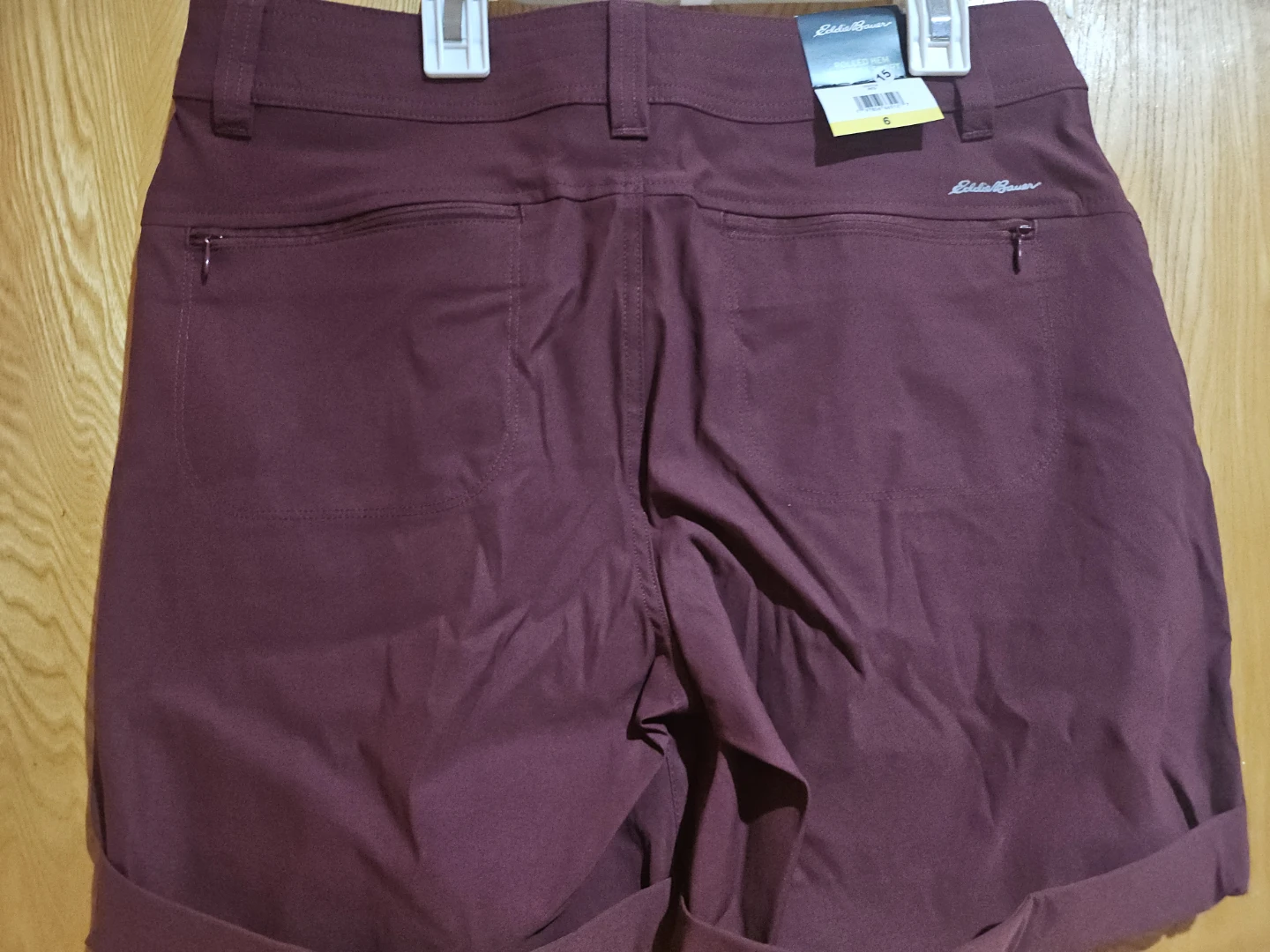 Eddie Bauer Women's Rolled Hem Bermuda Shorts Size 6 Red - photo 3
