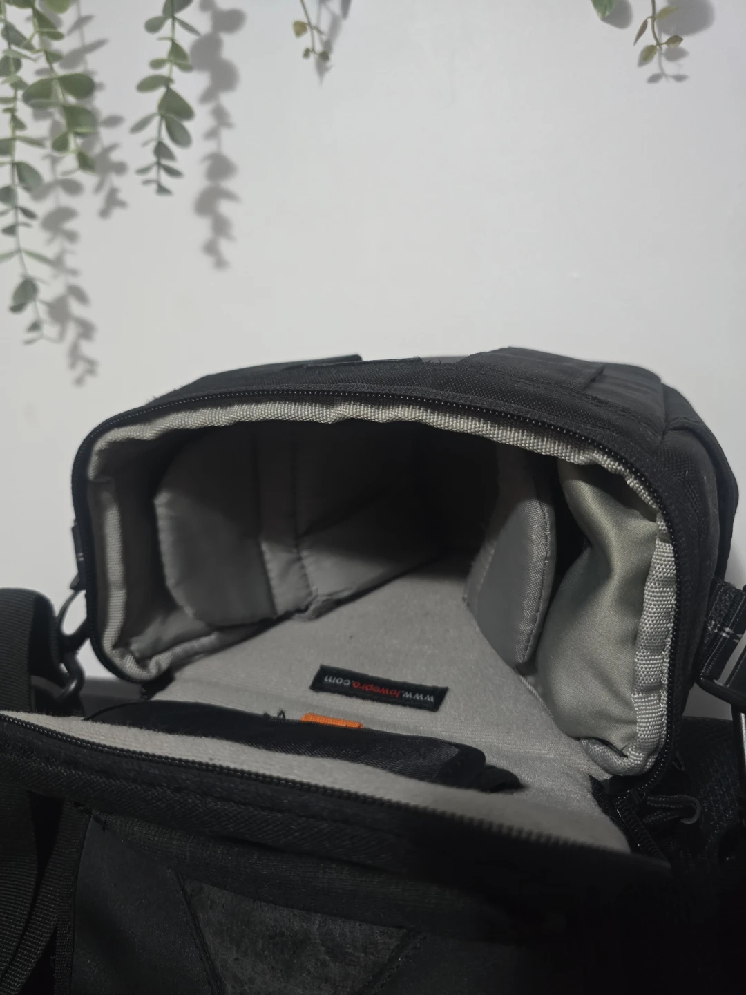 Lowepro Camera Bag - photo 2