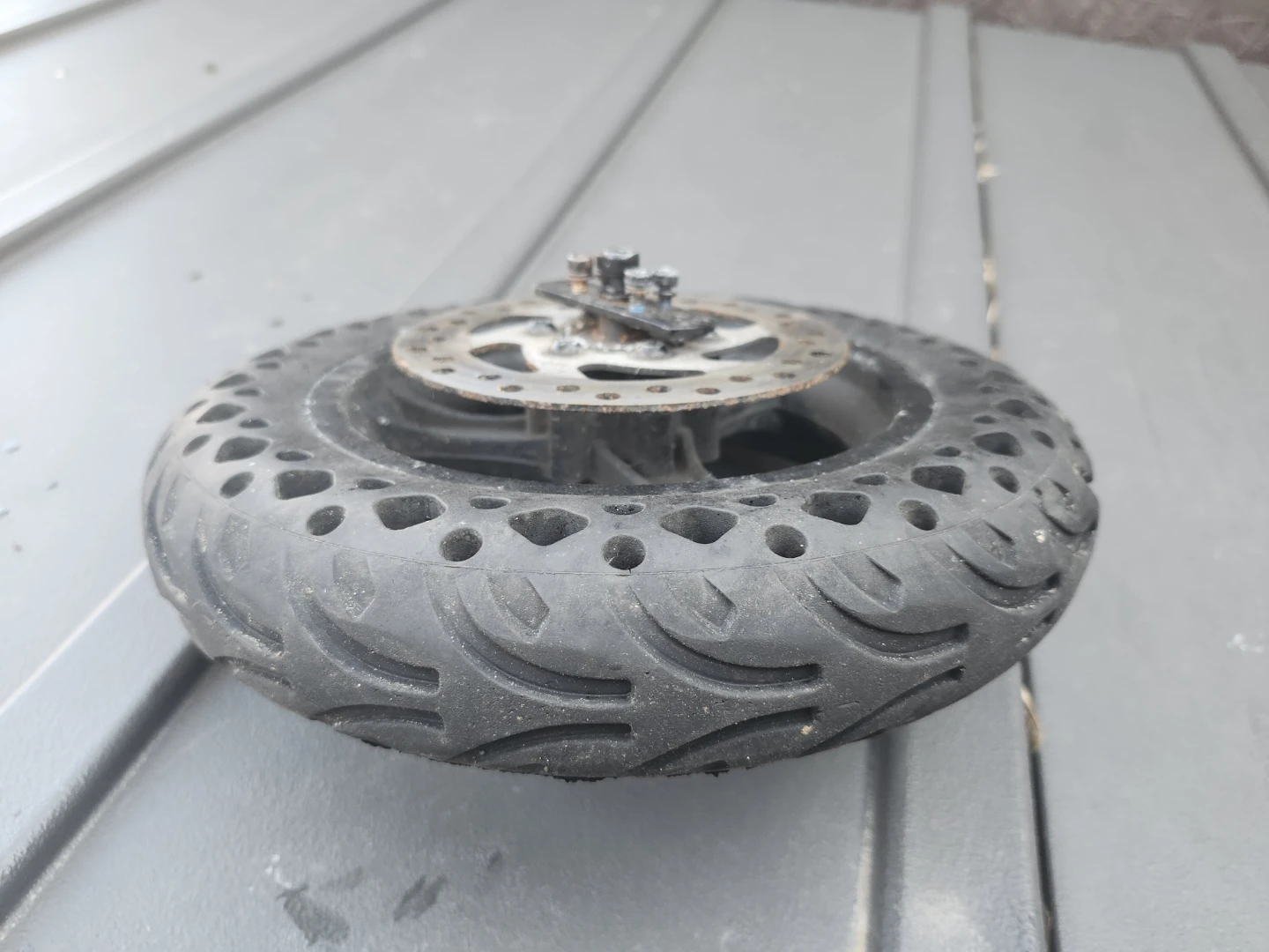 Electric Scooter rear Wheel with Disc Brake - photo 4