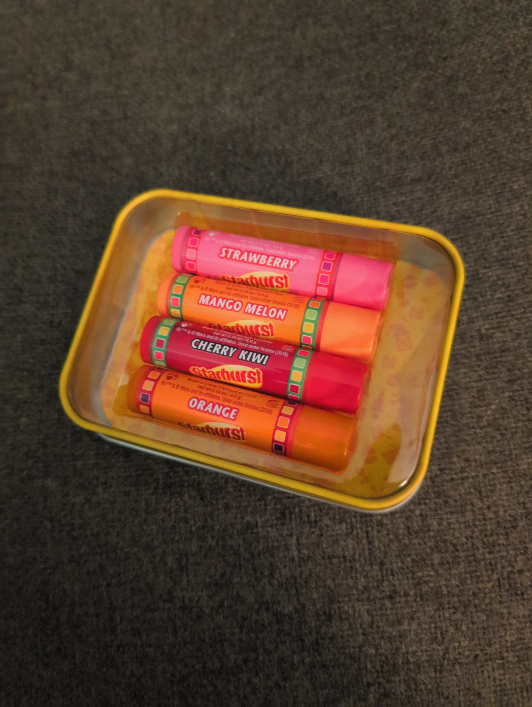 Starburst Lip Smacker Tin with 4 Lip Balms - photo 2